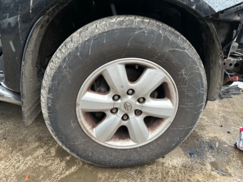 TOYOTA HILUX 17" ALLOY WHEEL AND TYRE SET 2006-2016